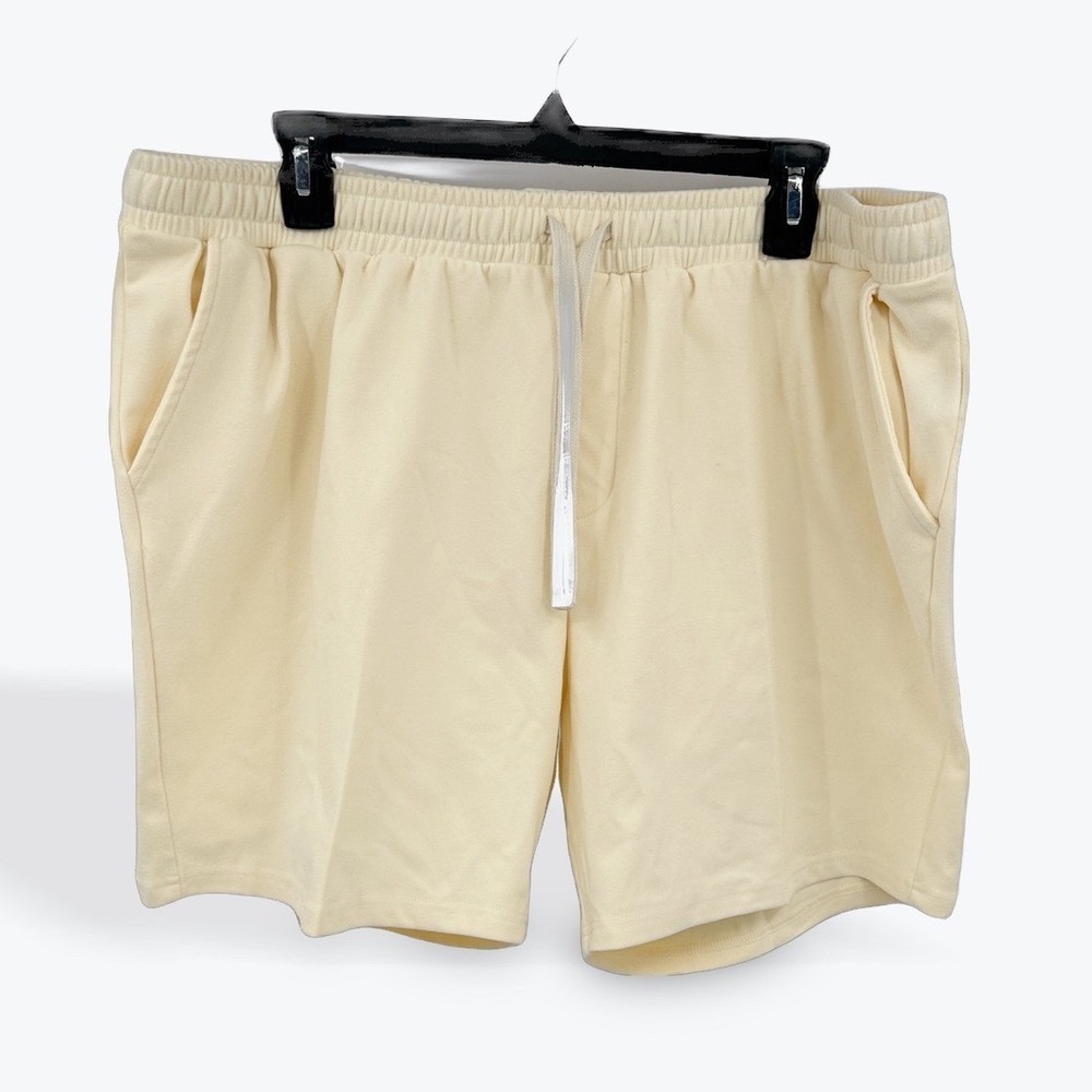 MASSIVE LUXURY Men's XL Beige Lounge Shorts Drawstring Knit Casual Relaxed